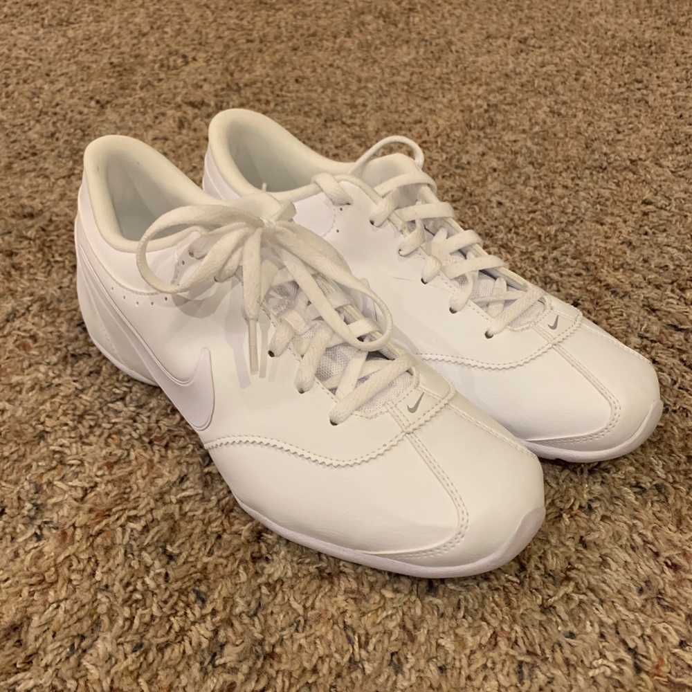 Nike Cheer Shoes *NEVER BEEN WORN